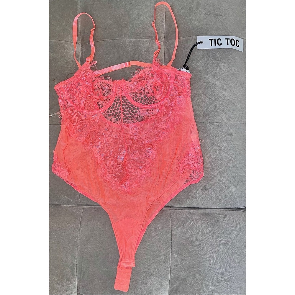Lace body suit -coral